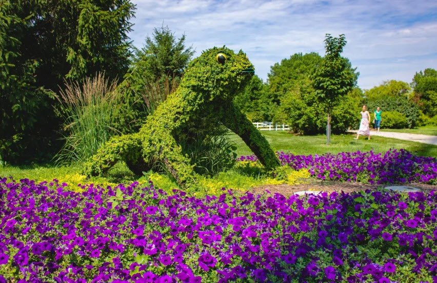Cedar Valley Arboretum & Botanic Gardens, United States